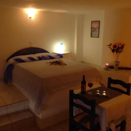 Happening 3* Imerovigli (Santorini)