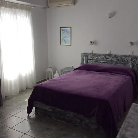 Pensión Happening Imerovigli (Santorini)
