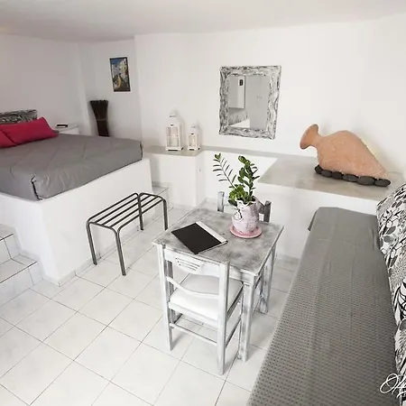 Happening Imerovigli (Santorini)