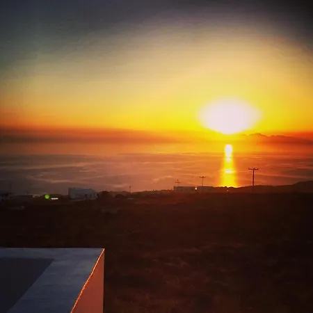 Happening Pensión Imerovigli (Santorini)
