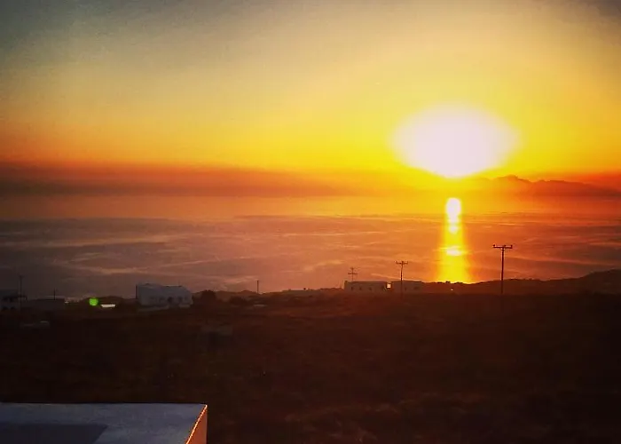 Happening Guest house Imerovigli (Santorini)