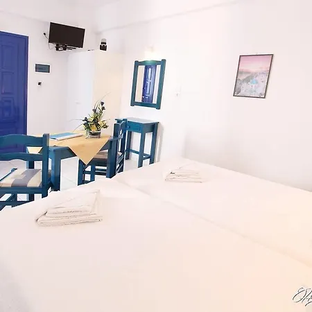 Guest house Happening Imerovigli (Santorini)